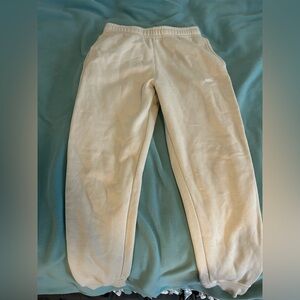 Women’s size small Nike sweatpants